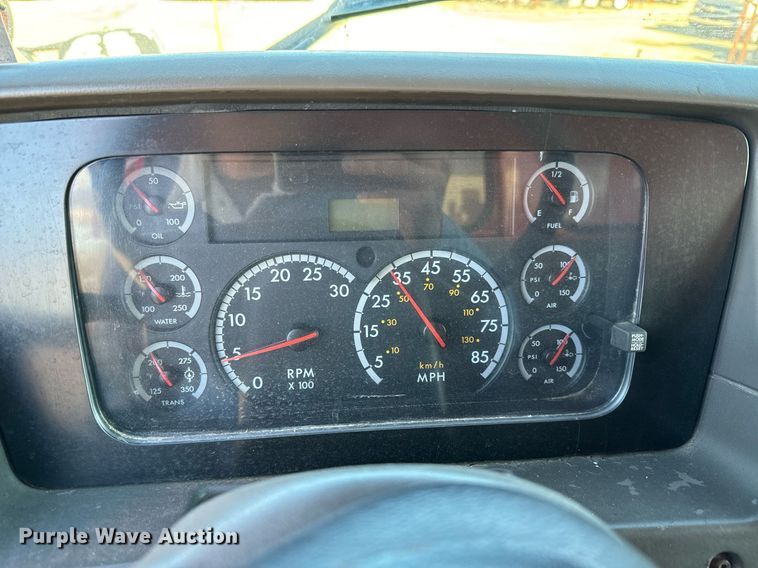 image for item DQ6224 2005 Sterling LT7500 dump truck