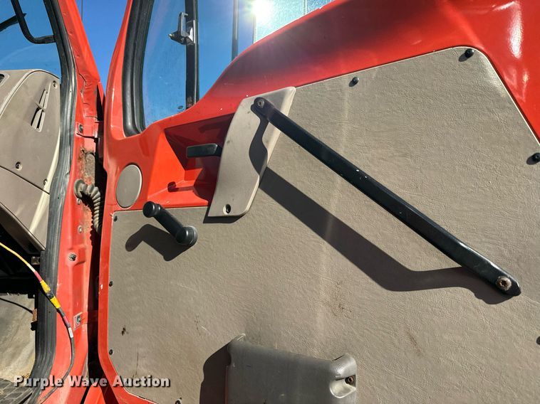 image for item DQ6224 2005 Sterling LT7500 dump truck