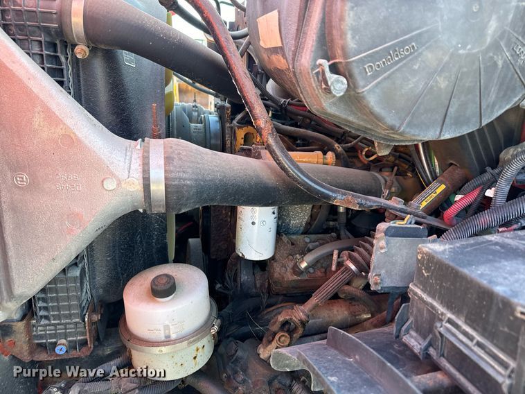 image for item DQ6224 2005 Sterling LT7500 dump truck