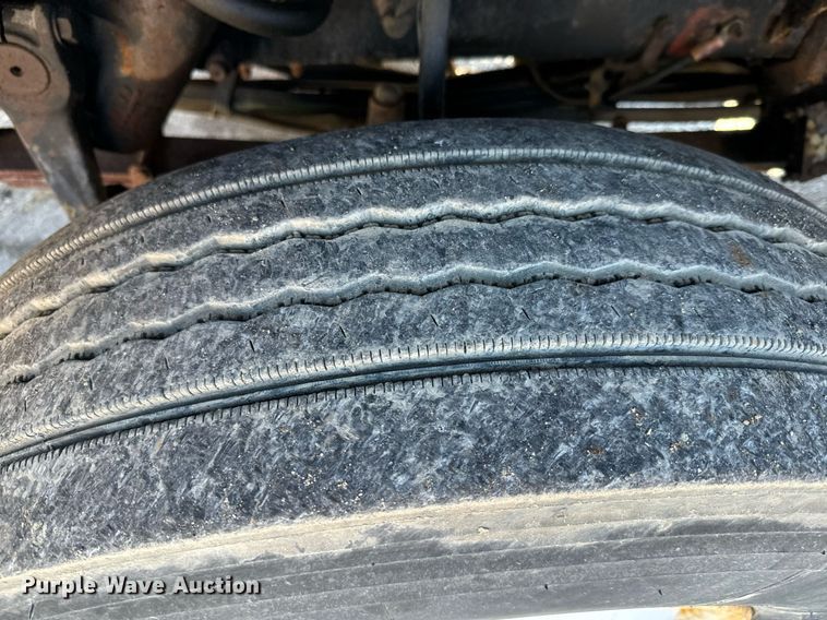 image for item DQ6224 2005 Sterling LT7500 dump truck