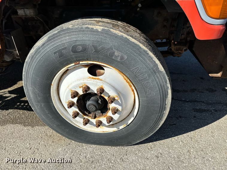 image for item DQ6224 2005 Sterling LT7500 dump truck