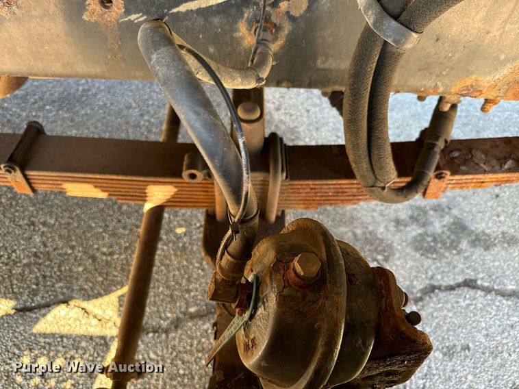 image for item DQ6224 2005 Sterling LT7500 dump truck