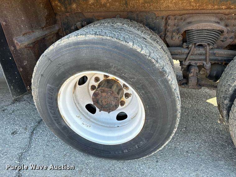 image for item DQ6224 2005 Sterling LT7500 dump truck