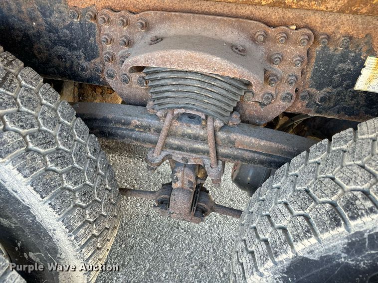 image for item DQ6224 2005 Sterling LT7500 dump truck