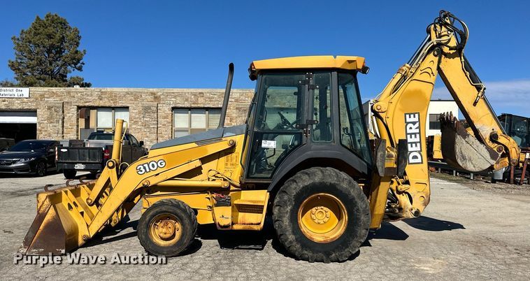 image for item DQ6225 2003 John Deere 310G backhoe