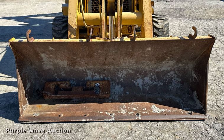 image for item DQ6225 2003 John Deere 310G backhoe