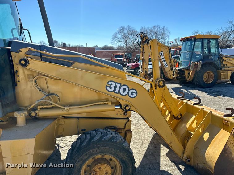 image for item DQ6225 2003 John Deere 310G backhoe