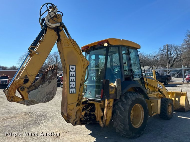 image for item DQ6225 2003 John Deere 310G backhoe