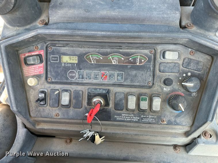 image for item DQ6225 2003 John Deere 310G backhoe