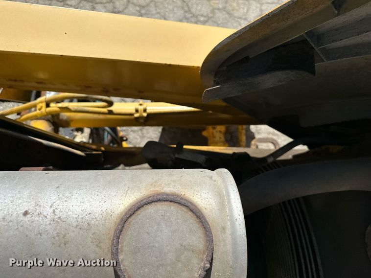 image for item DQ6225 2003 John Deere 310G backhoe