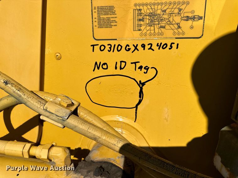 image for item DQ6225 2003 John Deere 310G backhoe