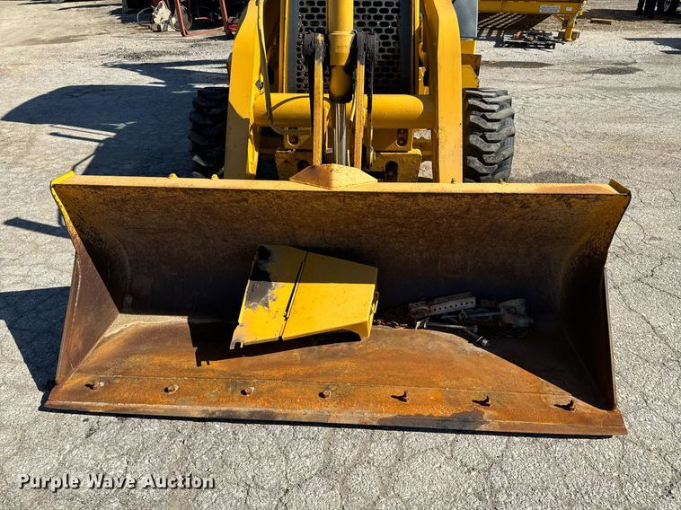 image for item DQ6226 2005 John Deere 310G backhoe