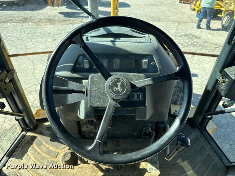 image for item DQ6226 2005 John Deere 310G backhoe