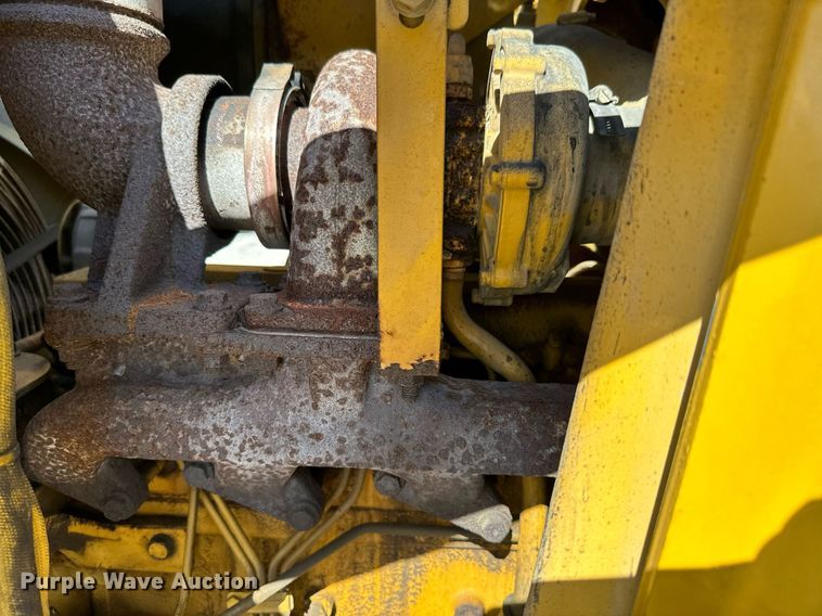 image for item DQ6226 2005 John Deere 310G backhoe