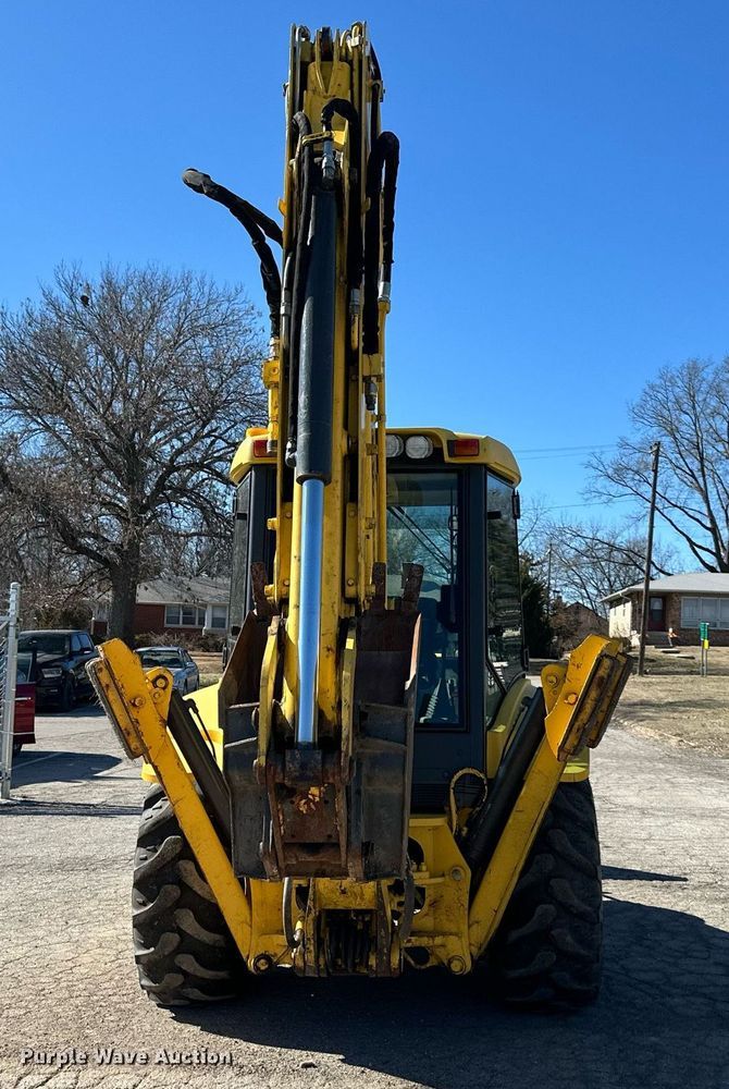 image for item DQ6227 2006 New Holland B95 backhoe