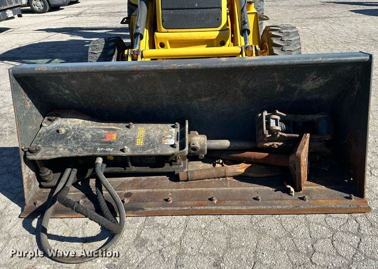 image for item DQ6227 2006 New Holland B95 backhoe