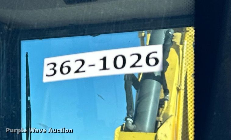 image for item DQ6227 2006 New Holland B95 backhoe