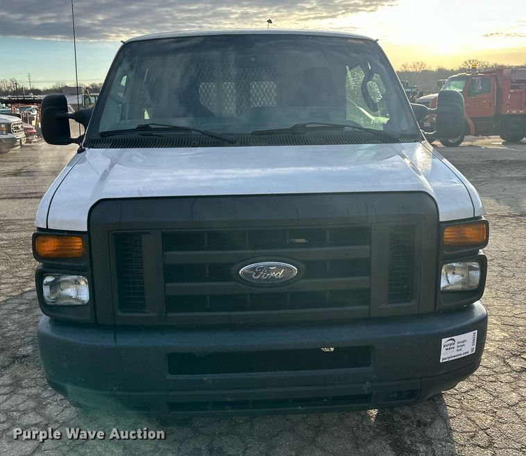image for item DQ6228 2011 Ford E150 van