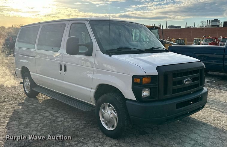 image for item DQ6228 2011 Ford E150 van