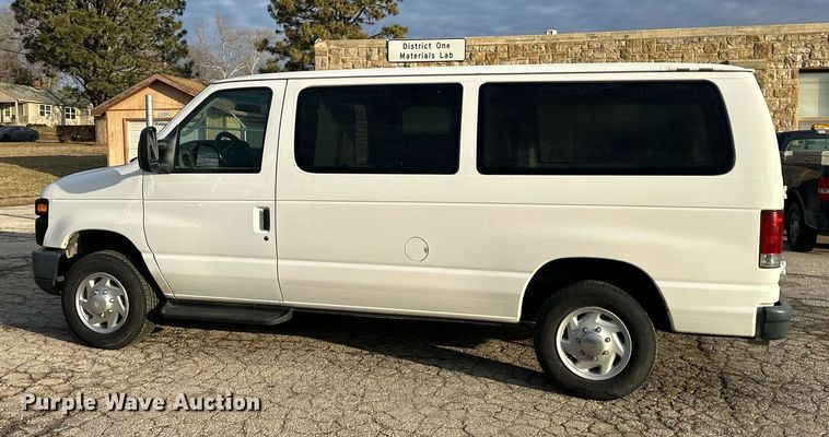 image for item DQ6228 2011 Ford E150 van