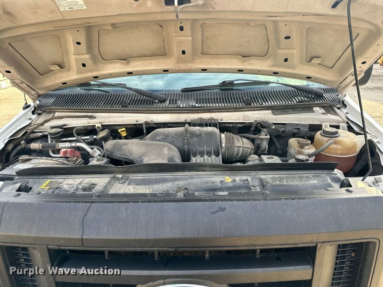 image for item DQ6228 2011 Ford E150 van