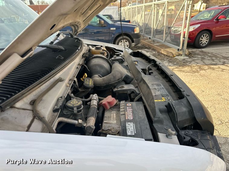 image for item DQ6228 2011 Ford E150 van