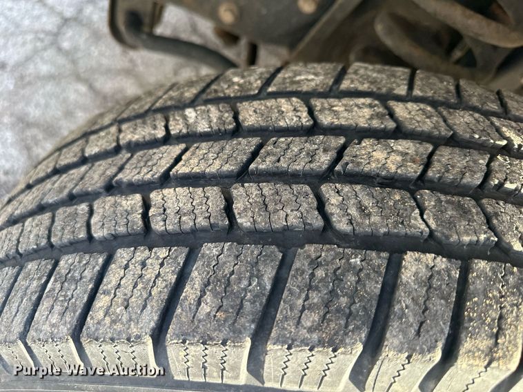 image for item DQ6228 2011 Ford E150 van