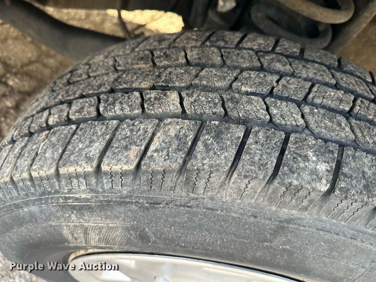 image for item DQ6228 2011 Ford E150 van