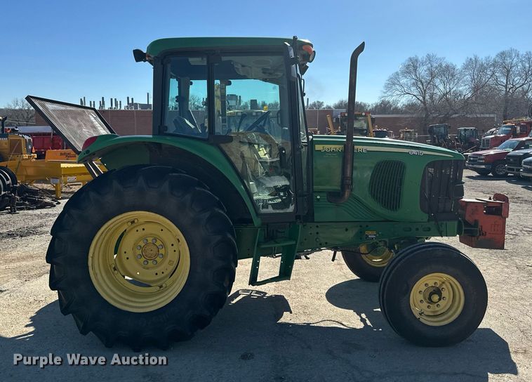 image for item DQ6230 2007 John Deere 6415 tractor
