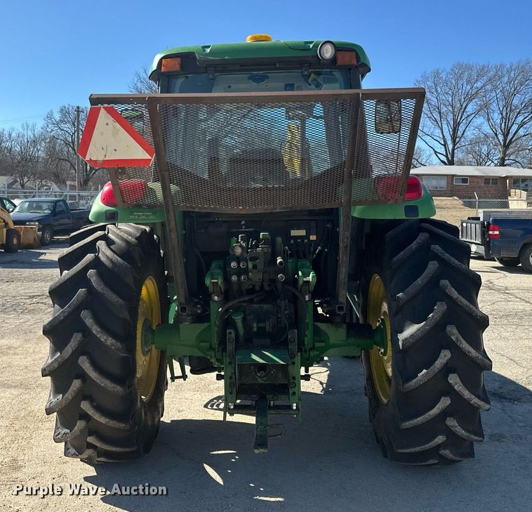 image for item DQ6230 2007 John Deere 6415 tractor