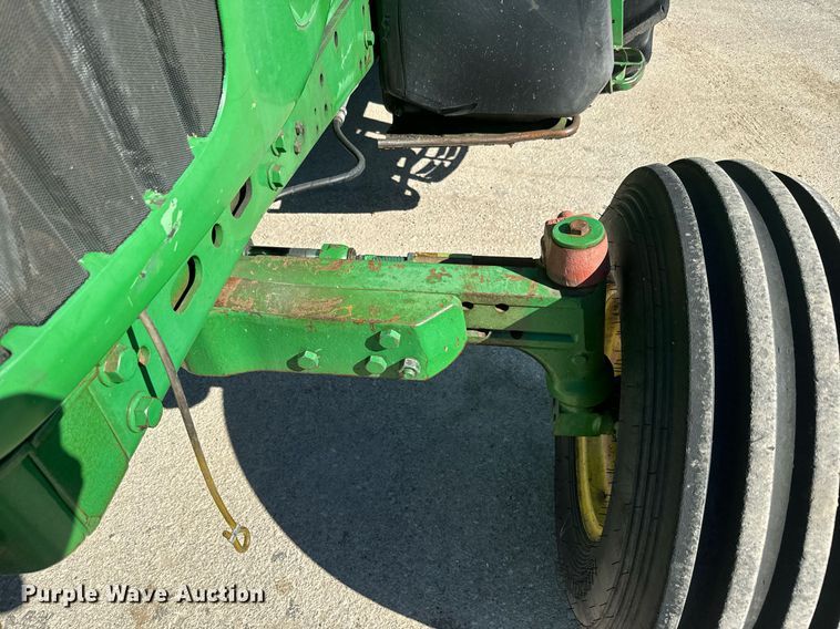 image for item DQ6230 2007 John Deere 6415 tractor