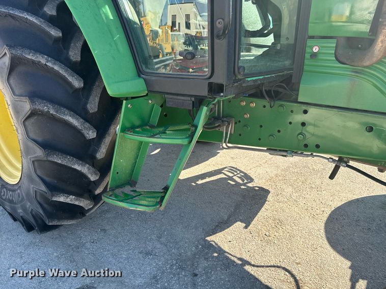 image for item DQ6230 2007 John Deere 6415 tractor