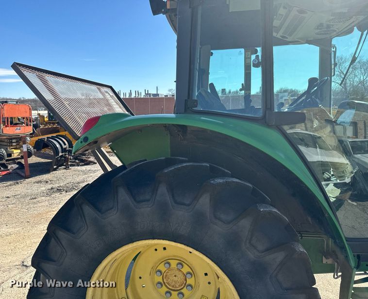 image for item DQ6230 2007 John Deere 6415 tractor