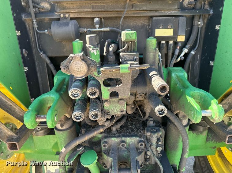 image for item DQ6230 2007 John Deere 6415 tractor
