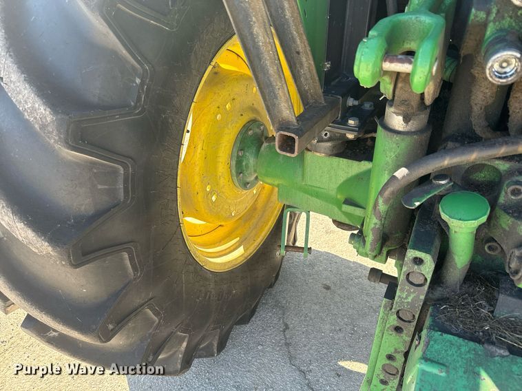 image for item DQ6230 2007 John Deere 6415 tractor