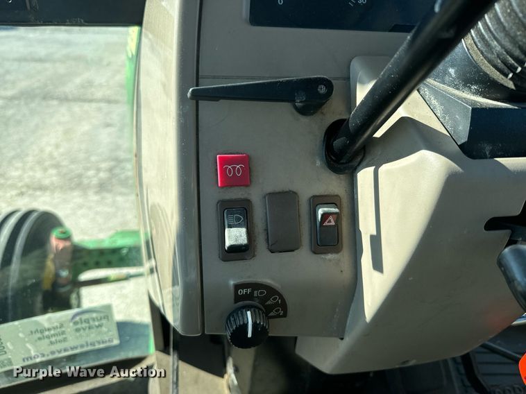 image for item DQ6230 2007 John Deere 6415 tractor