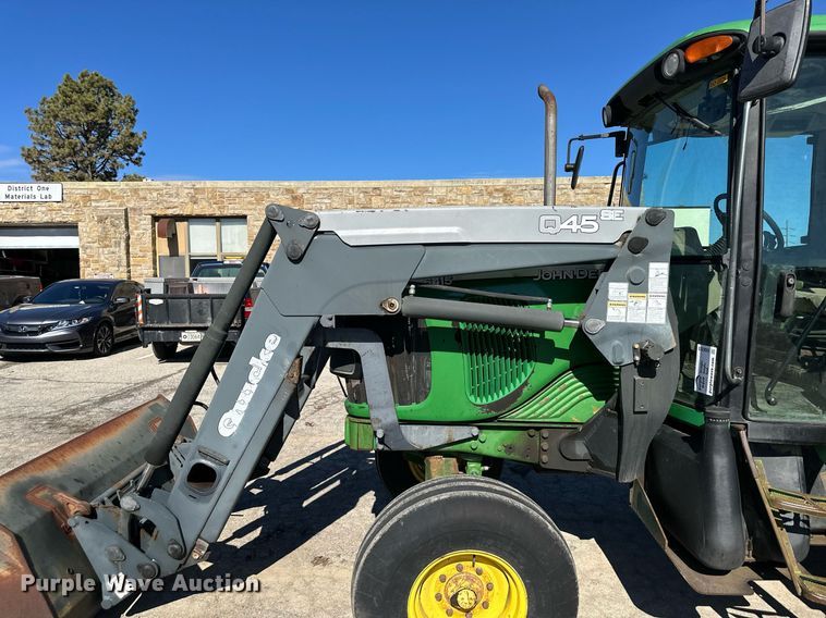 image for item DQ6233 2006 John Deere 6415 tractor