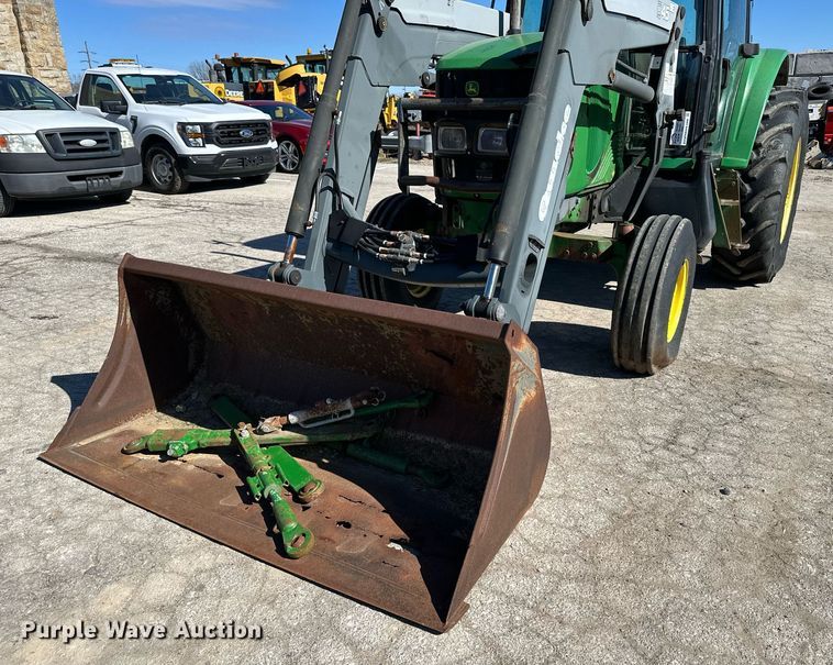 image for item DQ6233 2006 John Deere 6415 tractor