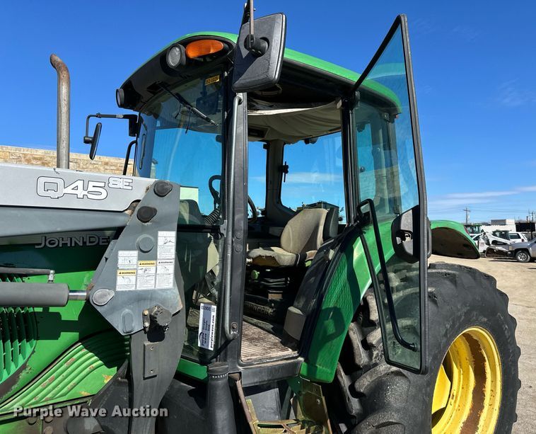 image for item DQ6233 2006 John Deere 6415 tractor