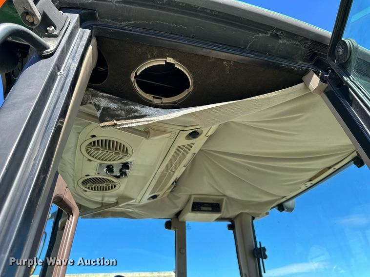 image for item DQ6233 2006 John Deere 6415 tractor