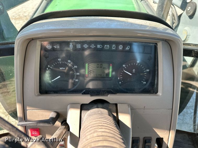 image for item DQ6233 2006 John Deere 6415 tractor