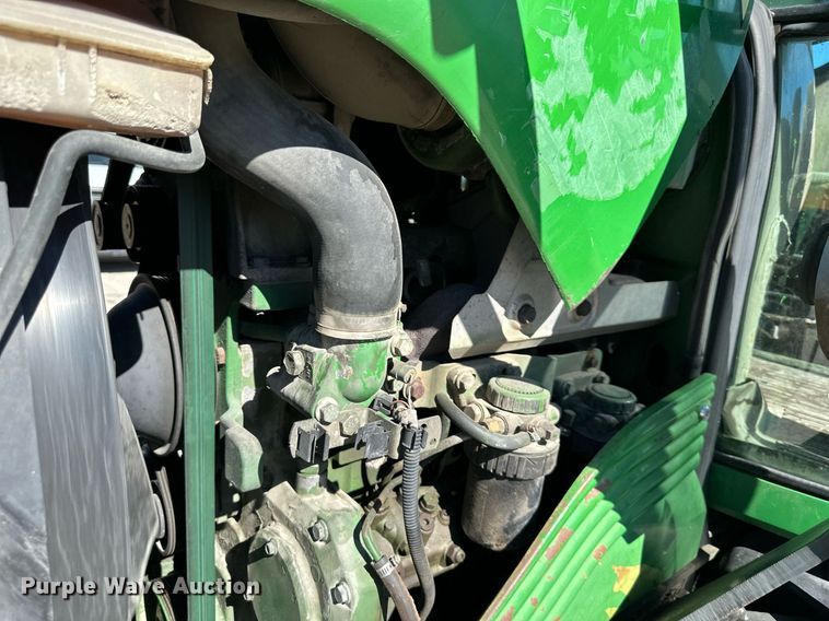 image for item DQ6233 2006 John Deere 6415 tractor