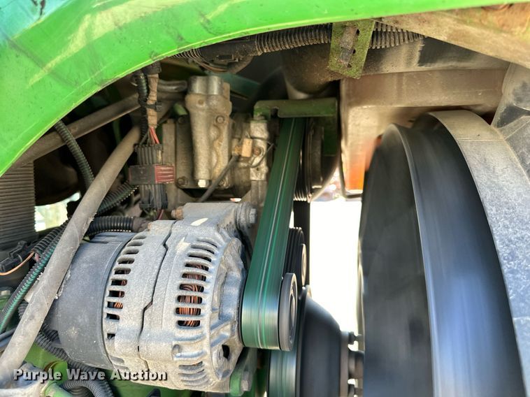 image for item DQ6233 2006 John Deere 6415 tractor