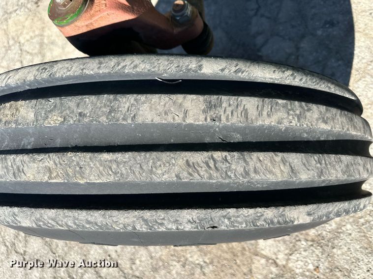 image for item DQ6233 2006 John Deere 6415 tractor