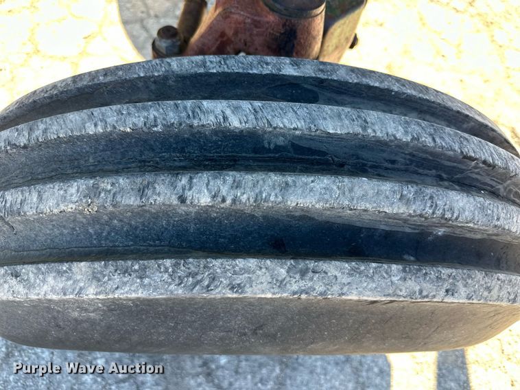 image for item DQ6233 2006 John Deere 6415 tractor