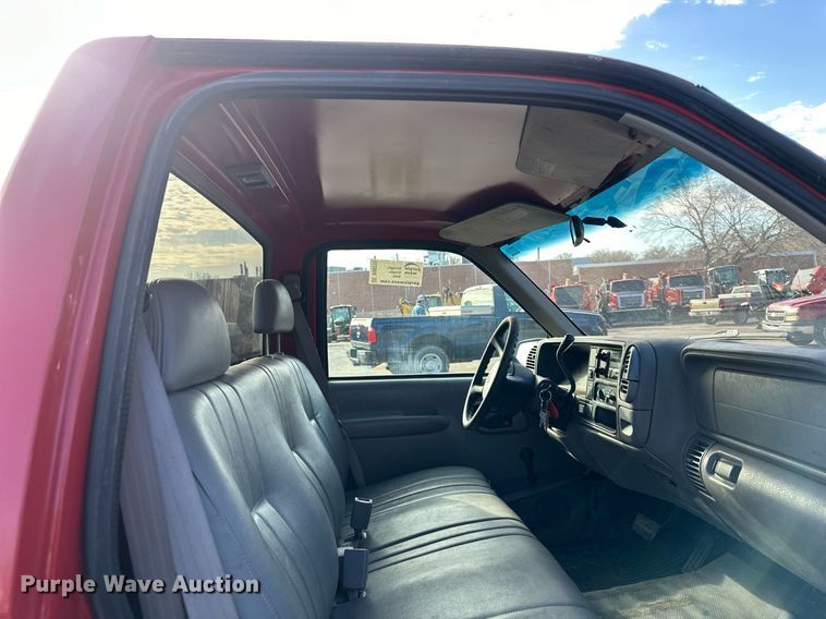 image for item DQ6235 1998 Chevrolet C1500 pickup truck