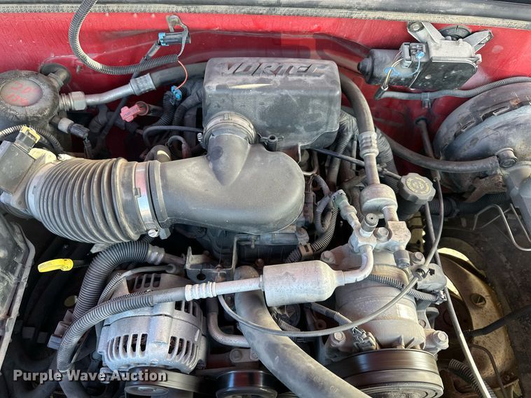 image for item DQ6235 1998 Chevrolet C1500 pickup truck