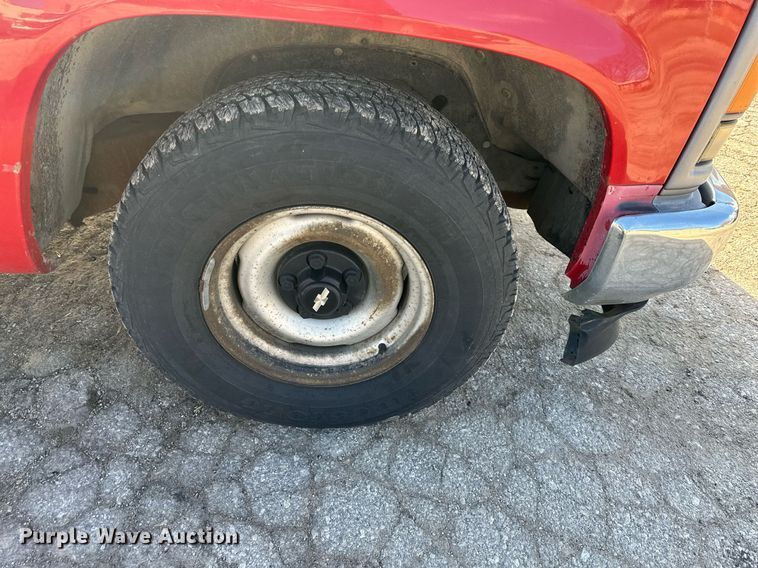 image for item DQ6235 1998 Chevrolet C1500 pickup truck