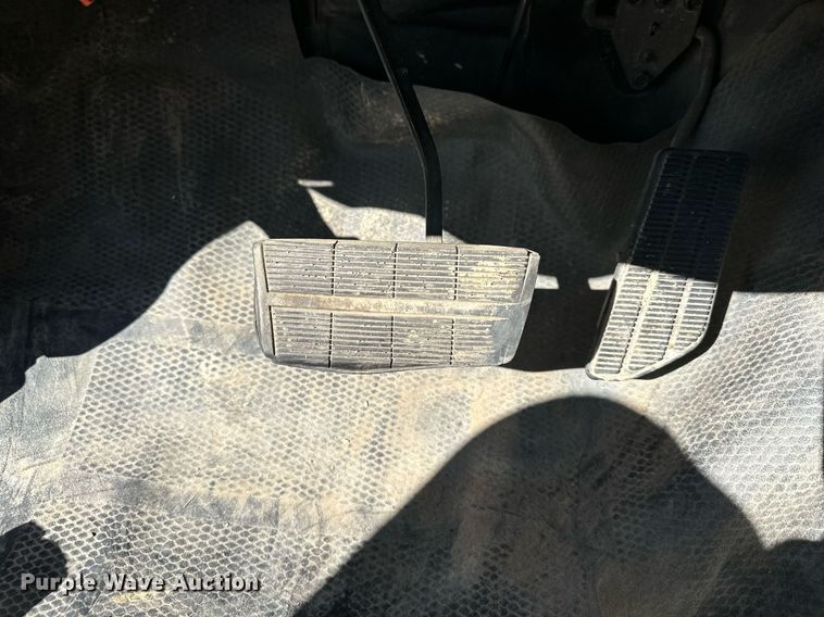 image for item DQ6237 1997 Chevrolet C1500 pickup truck