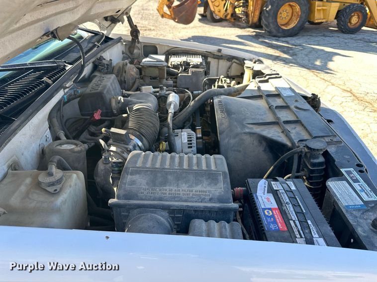 image for item DQ6237 1997 Chevrolet C1500 pickup truck